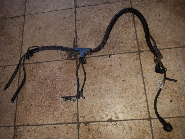 bontott HYUNDAI i20 Akkumulátor Saru