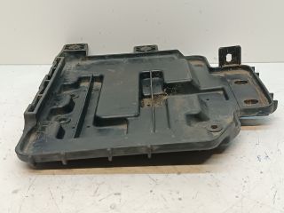 bontott HYUNDAI i20 Akkumulátor Tartó