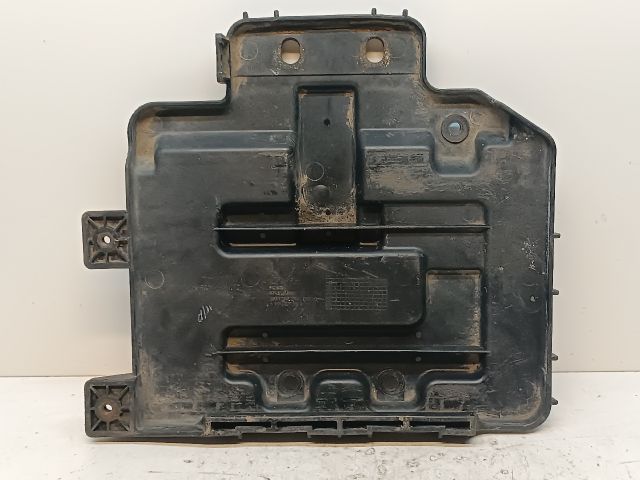 bontott HYUNDAI i20 Akkumulátor Tartó