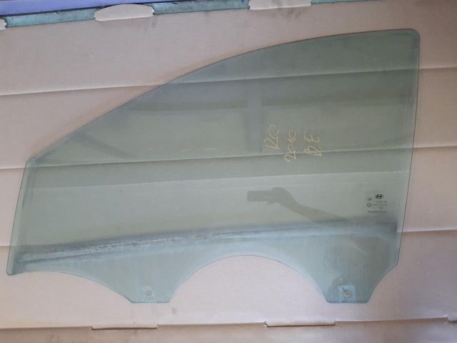 bontott HYUNDAI i20 Bal első Ablak