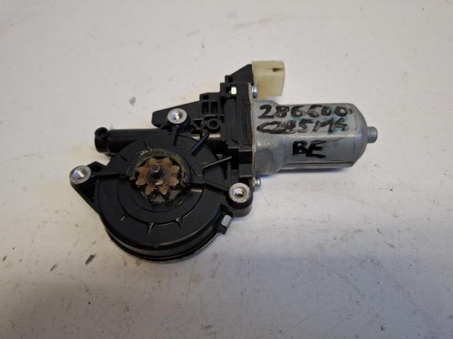 bontott HYUNDAI i20 Bal első Ablakemelő Motor