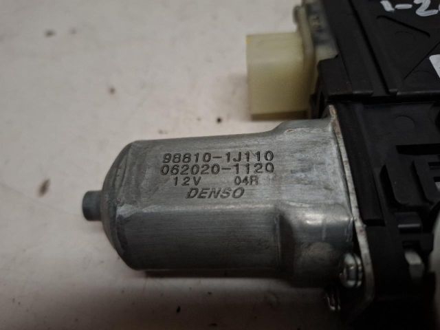 bontott HYUNDAI i20 Bal első Ablakemelő Motor