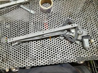 bontott HYUNDAI i20 Bal első Ablakemelő Szerkezet (Elektromos)