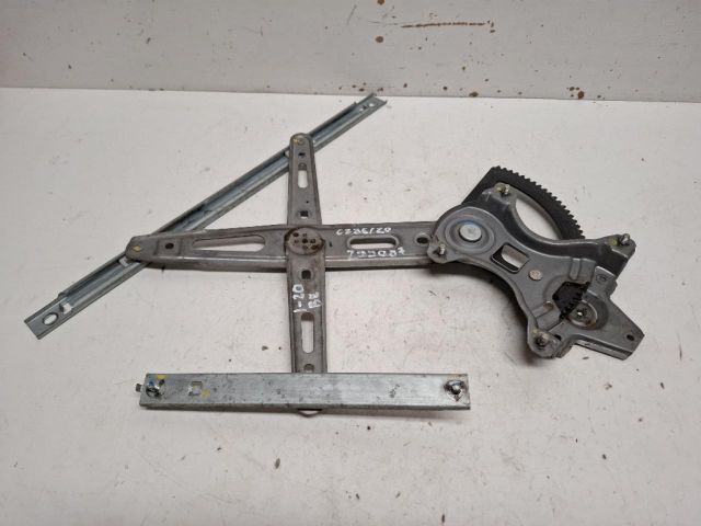 bontott HYUNDAI i20 Bal első Ablakemelő Szerkezet (Elektromos)