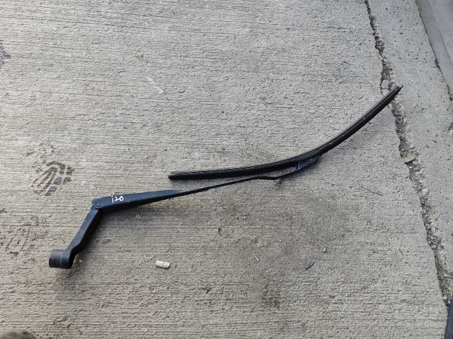 bontott HYUNDAI i20 Bal első Ablaktörlő Kar