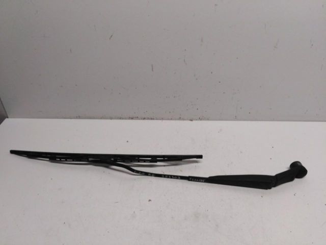 bontott HYUNDAI i20 Bal első Ablaktörlő Kar