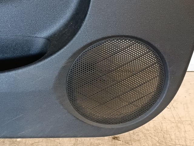 bontott HYUNDAI i20 Bal első Ajtó Kárpit