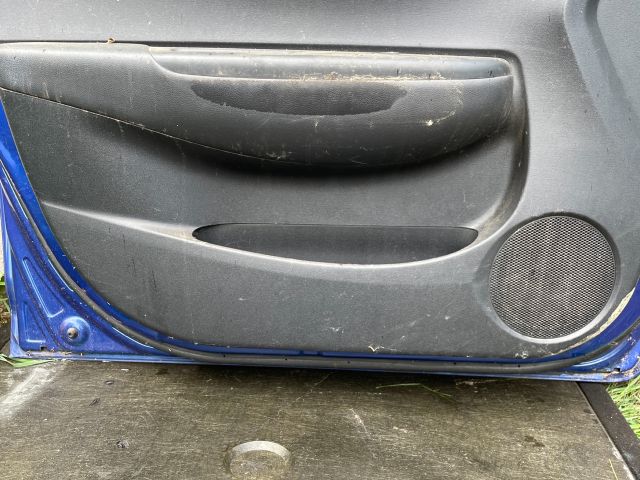 bontott HYUNDAI i20 Bal első Ajtó (Részeivel)