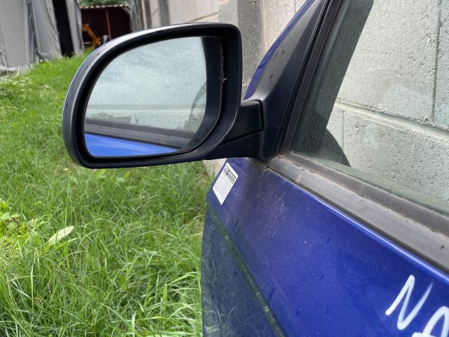 bontott HYUNDAI i20 Bal első Ajtó (Részeivel)