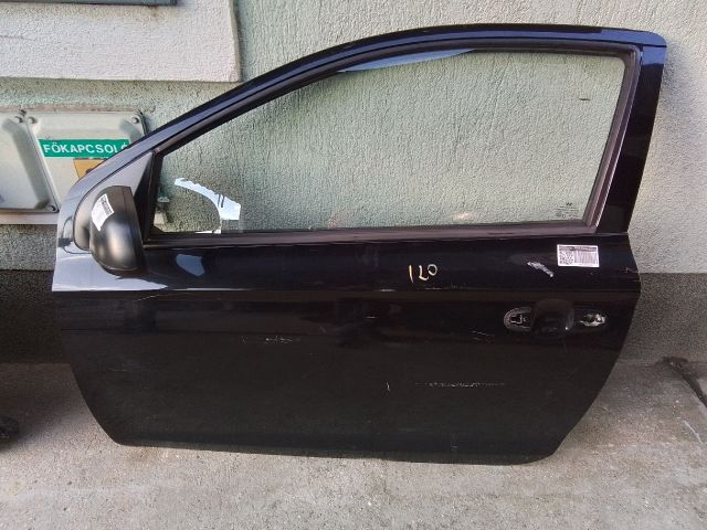 bontott HYUNDAI i20 Bal első Ajtó (Részeivel)