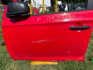 bontott HYUNDAI i20 Bal első Ajtó (Részeivel)