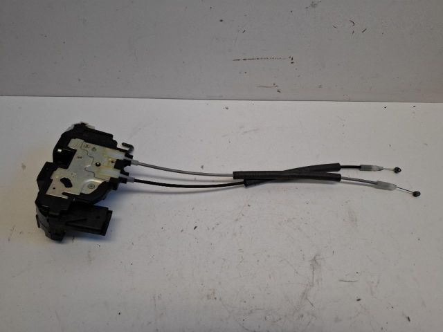 bontott HYUNDAI i20 Bal első Ajtózár