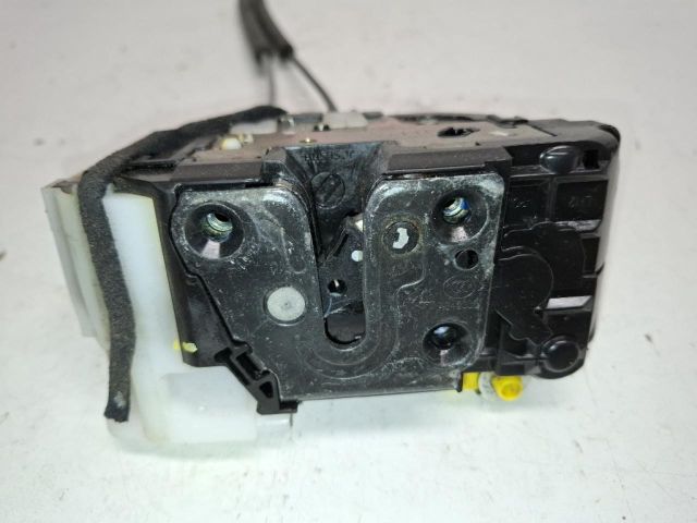 bontott HYUNDAI i20 Bal első Ajtózár