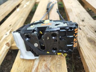 bontott HYUNDAI i20 Bal első Ajtózár