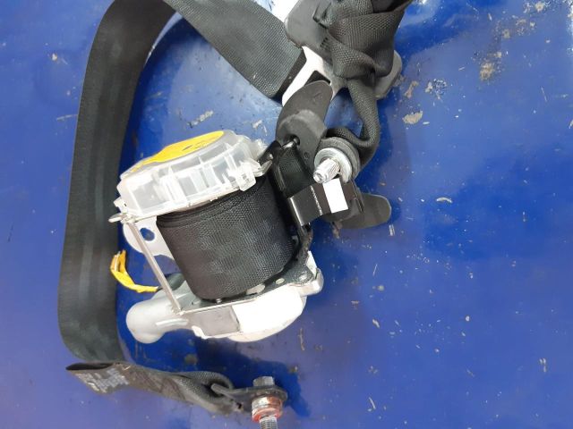 bontott HYUNDAI i20 Bal első Biztonsági Öv