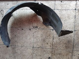 bontott HYUNDAI i20 Bal első Dobbetét (Kerékjárati, Műanyag)