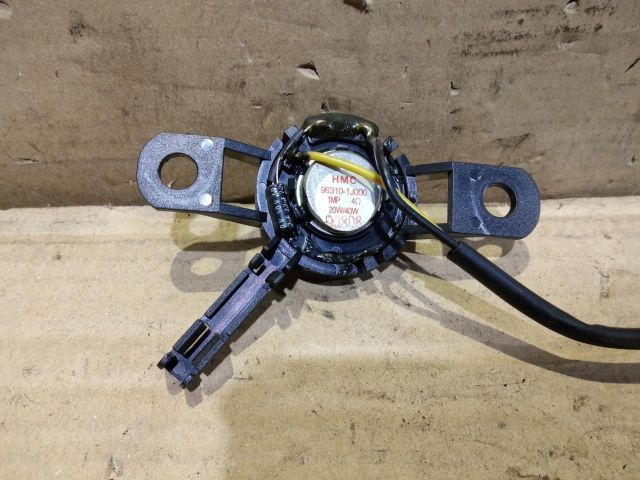 bontott HYUNDAI i20 Bal első Hangszóró