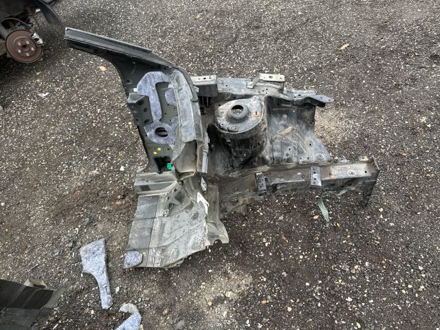 bontott HYUNDAI i20 Bal első Negyed Karosszéria Csomag