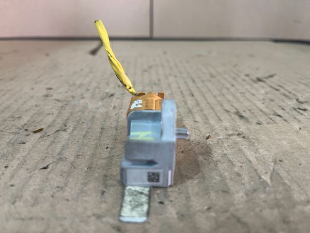 bontott HYUNDAI i20 Bal első Oldal Ütközés Érzékelő