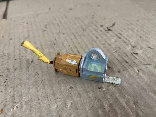 bontott HYUNDAI i20 Bal első Oldal Ütközés Érzékelő