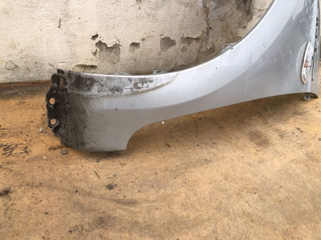 bontott HYUNDAI i20 Bal első Sárvédő