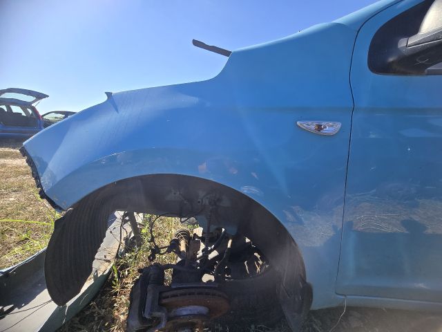 bontott HYUNDAI i20 Bal első Sárvédő