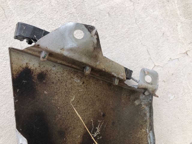 bontott HYUNDAI i20 Bal első Sárvédő