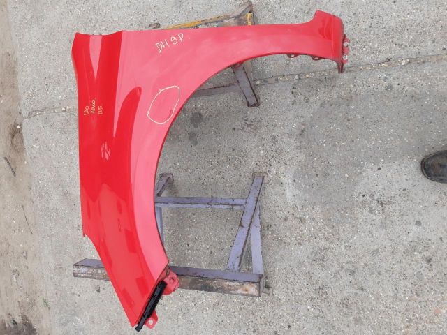 bontott HYUNDAI i20 Bal első Sárvédő