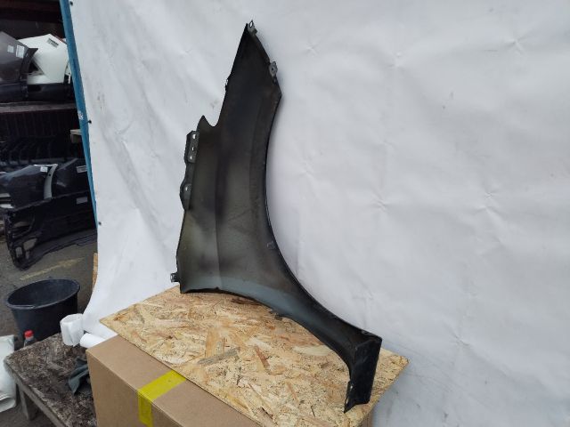 bontott HYUNDAI i20 Bal első Sárvédő