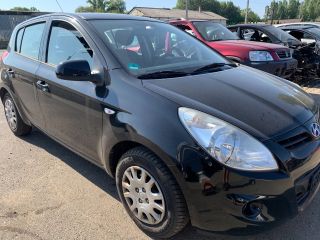 bontott HYUNDAI i20 Bal Fényszóró