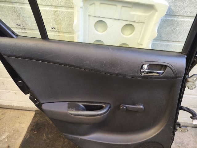 bontott HYUNDAI i20 Bal hátsó Ajtó (Részeivel)