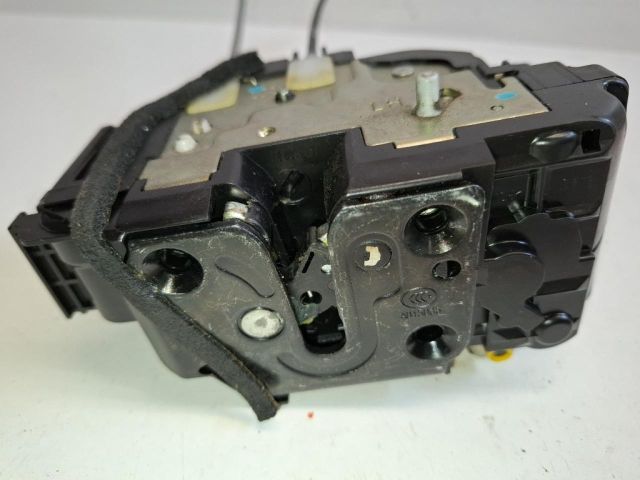 bontott HYUNDAI i20 Bal hátsó Ajtózár