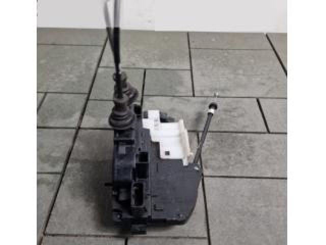 bontott HYUNDAI i20 Bal hátsó Ajtózár