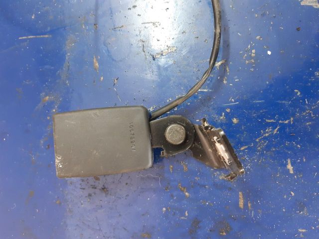 bontott HYUNDAI i20 Bal hátsó Biztonsági Öv Csat