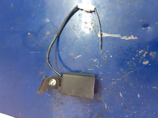 bontott HYUNDAI i20 Bal hátsó Biztonsági Öv Csat