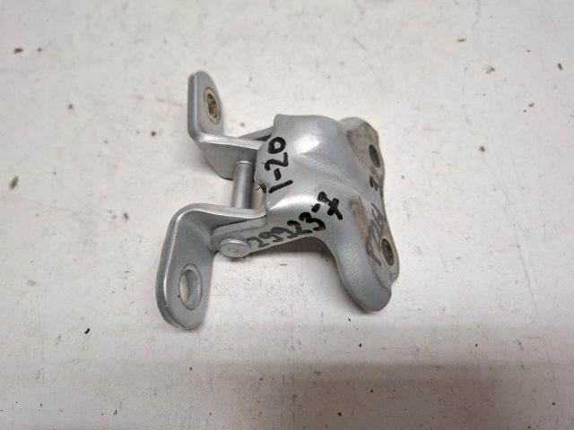 bontott HYUNDAI i20 Bal hátsó Felső Zsanér