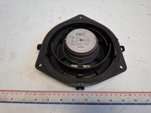 bontott HYUNDAI i20 Bal hátsó Hangszóró