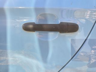 bontott HYUNDAI i20 Bal hátsó Külső Kilincs