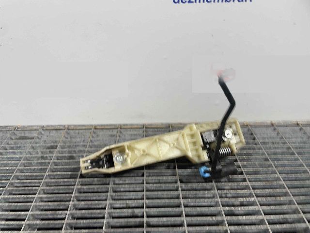 bontott HYUNDAI i20 Bal hátsó Külső Kilincs