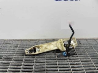 bontott HYUNDAI i20 Bal hátsó Külső Kilincs