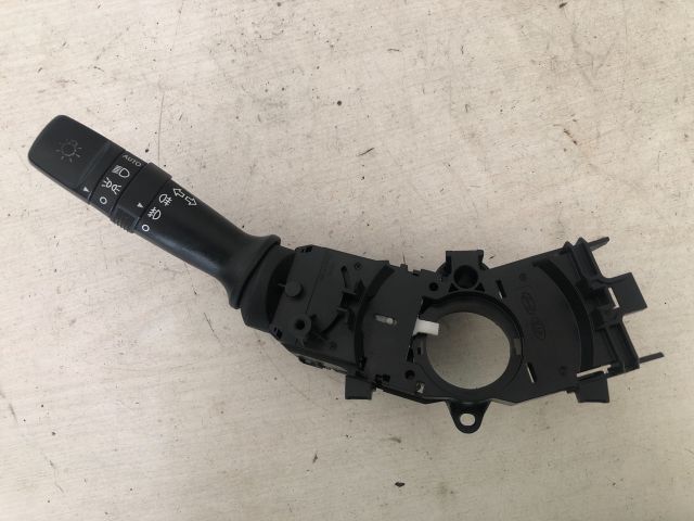 bontott HYUNDAI i20 Bal Kormánykapcsoló Irányjelző