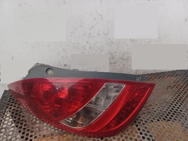 bontott HYUNDAI i20 Bal Külső Hátsó Lámpa
