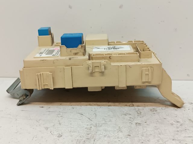 bontott HYUNDAI i20 Biztosítéktábla Utastér