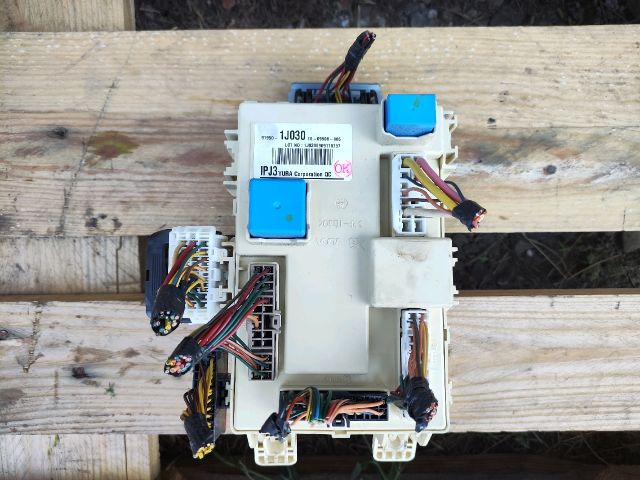 bontott HYUNDAI i20 Biztosítéktábla Utastér