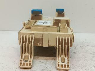 bontott HYUNDAI i20 Biztosítéktábla Utastér