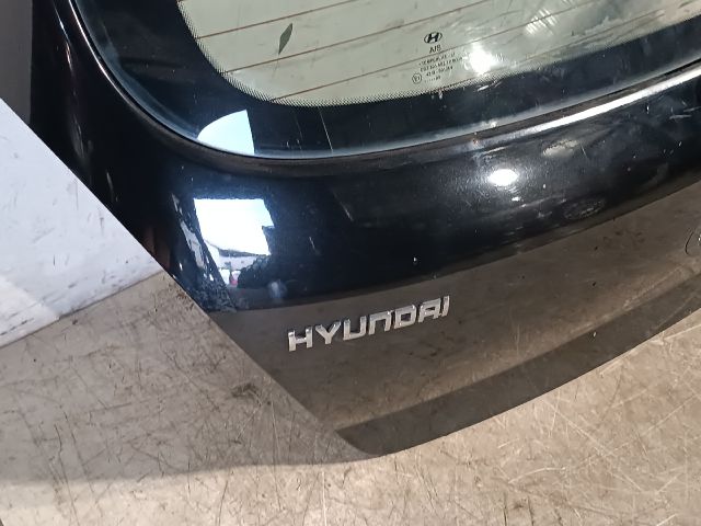bontott HYUNDAI i20 Csomagtérajtó (Részeivel)