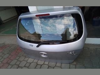 bontott HYUNDAI i20 Csomagtérajtó (Részeivel)