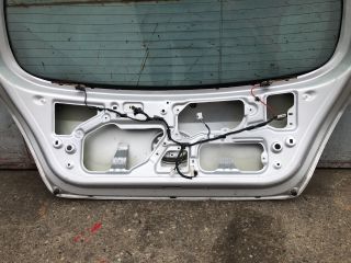 bontott HYUNDAI i20 Csomagtérajtó (Részeivel)