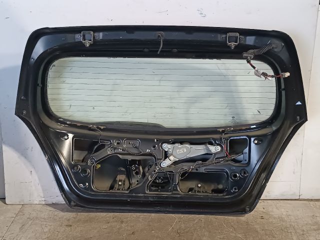 bontott HYUNDAI i20 Csomagtérajtó (Részeivel)