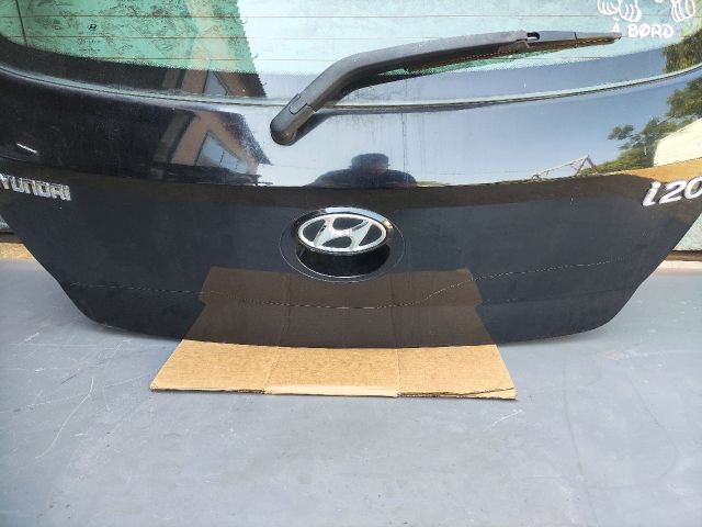 bontott HYUNDAI i20 Csomagtérajtó (Részeivel)
